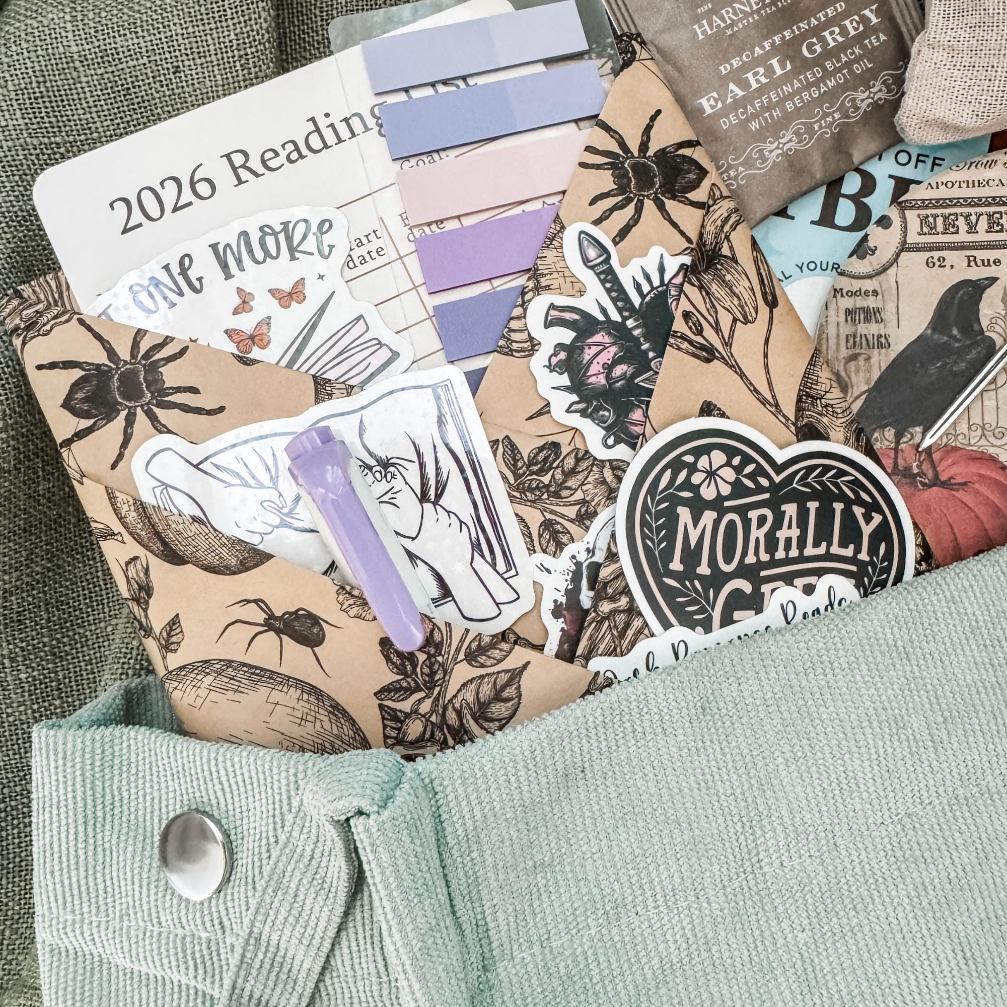 Blind Date With A Book Bundle-Blind Date BooksMystery Book Gift-Custom Book Box-Bookish Gifts-Gifted Romance Book